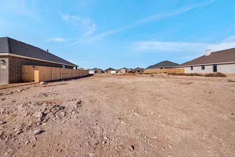 1325 Loess St, Midland, TX 79705