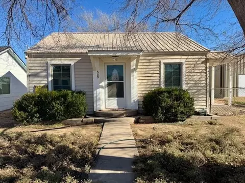 509 SW 5th St, Seminole, TX 79360