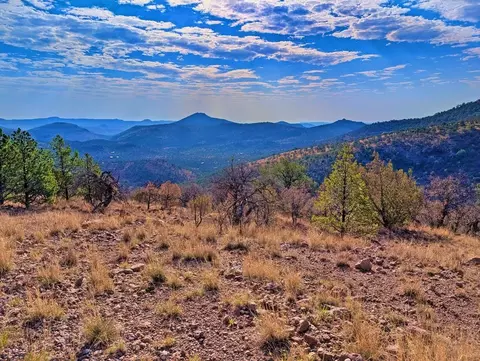 117 Apache Mountain Trl, Fort Davis, TX 79734