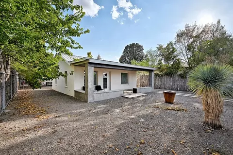 Exterior - 112 E Galveston St, Marfa, TX 79843 photo 3 of 11