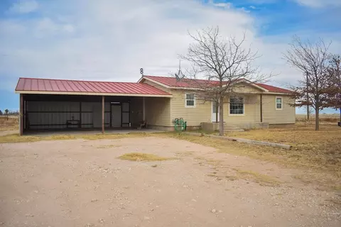 207 County Rd 421, Seminole, TX 79360