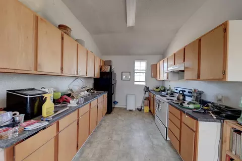 Kitchen - 400 E 1st St #A-D, Marfa, TX 79843 photo 2 of 4