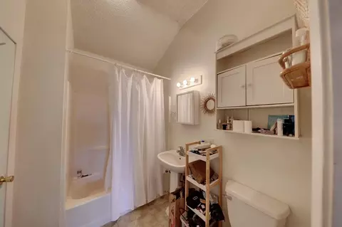 Bath - 400 E 1st St #A-D, Marfa, TX 79843 photo 2 of 3
