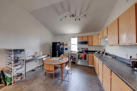 Kitchen - 400 E 1st St #A-D, Marfa, TX 79843 photo 4 of 4