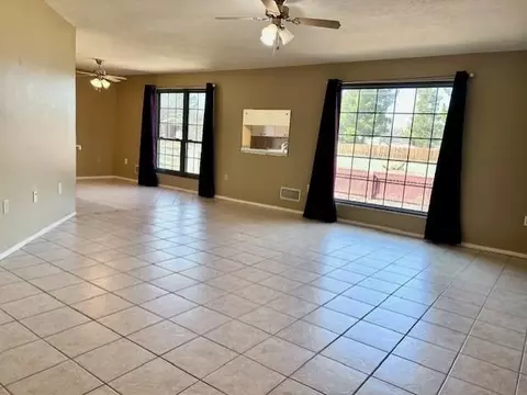 1207 N 6th St, Alpine, TX 79830