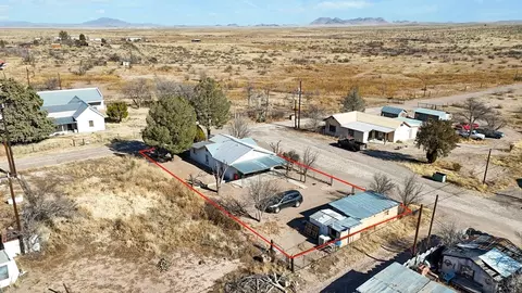 View/Area - 610 E Columbia St, Marfa, TX 79843 photo 3 of 5