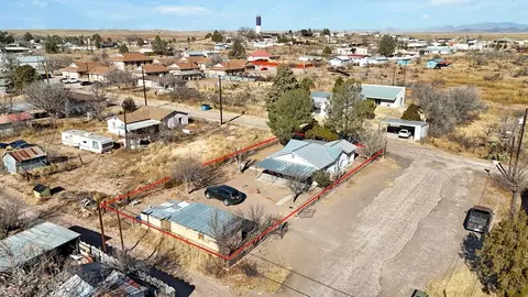 View/Area - 610 E Columbia St, Marfa, TX 79843 photo 4 of 5