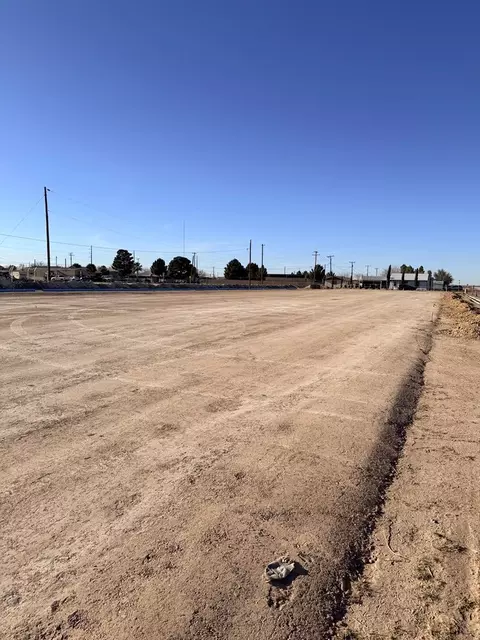 Na N Oak St, Pecos, TX 79772