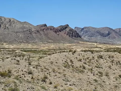 2 Victoria, Terlingua, TX 79852
