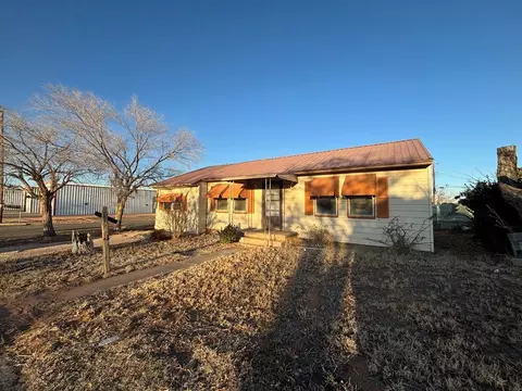 1010 NE 6th St, Andrews, TX 79714