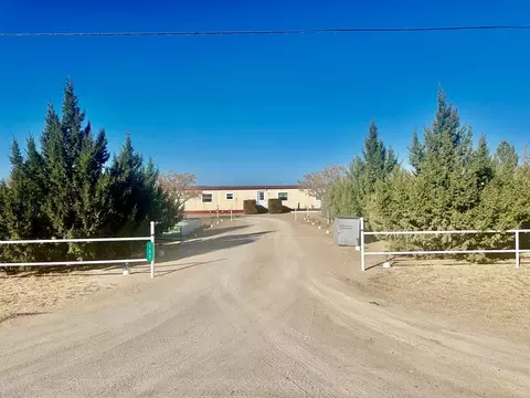 132 County Rd 401-i, Seminole, TX 79360