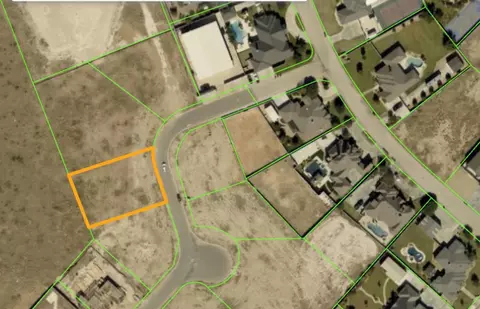 33 River Oaks Dr, Odessa, TX 79765