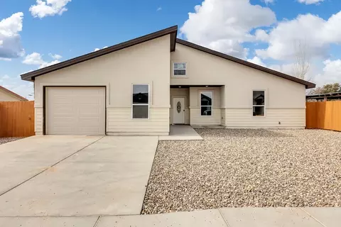 1011 N Carol Ave, Monahans, TX 79756