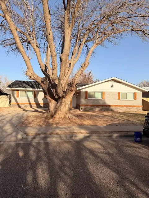1306 NW 12th Pl, Andrews, TX 79714