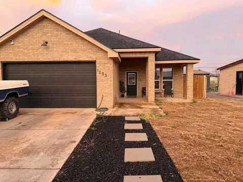 1203 Bluebonnet Ave, Odessa, TX 79761