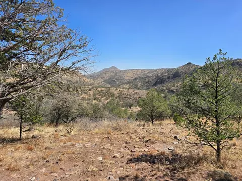 209 Yellow Knife Trl, Fort Davis, TX 79734