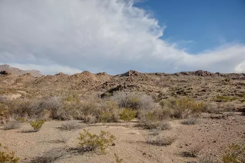 101 Yellow Hill Rd, Terlingua, TX 79852