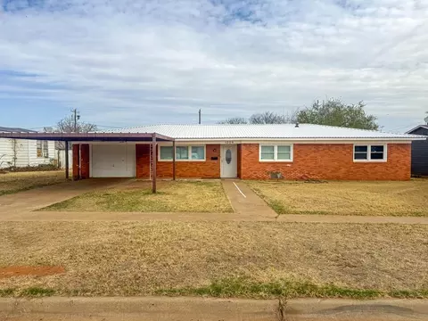 1309 E Lons, Brownfield, TX 79316