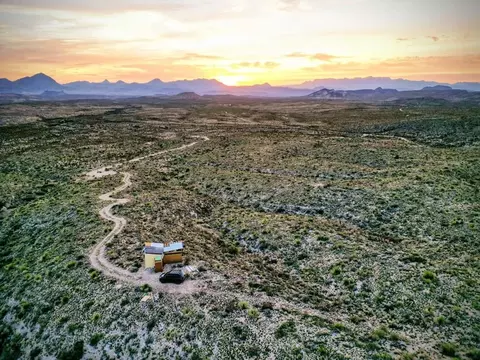 101 Martin Cutacross Rd, Terlingua, TX 79852