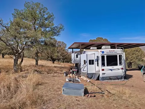402 Squaw Valley Trl, Fort Davis, TX 79734