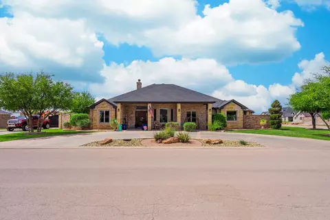 15 Candlelight Ln, Odessa, TX 79765