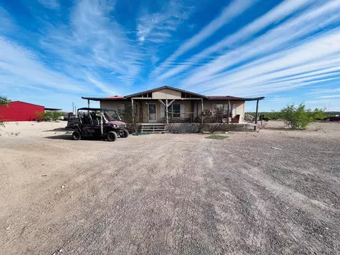 313 W 53rd Ln, Fort Stockton, TX 79735