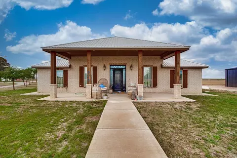 515 NE 2000, Andrews, TX 79714