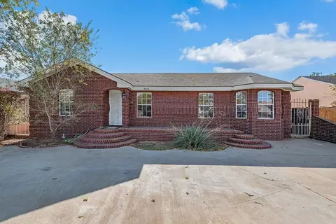 2415 W 11th St, Odessa, TX 79763