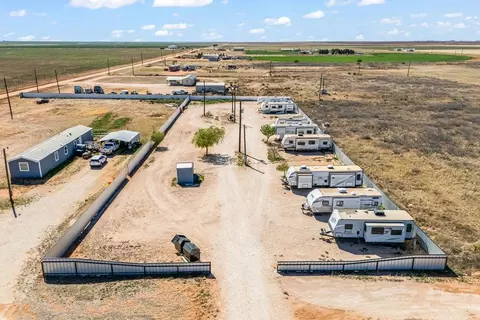 2147 County Road 600, Brownfield, TX 79316