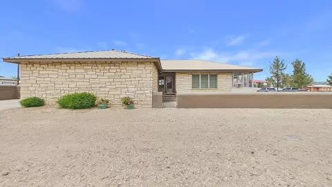 1201 W 8th St, Pecos, TX 79772