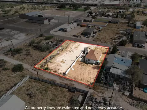 809 E C St, Monahans, TX 79756 photo 4