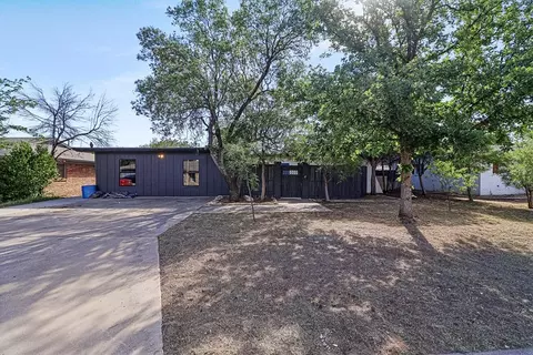 2002 Ward St, Midland, TX 79705