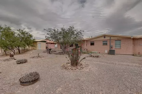 601 N Bunton, Presidio, TX 79845