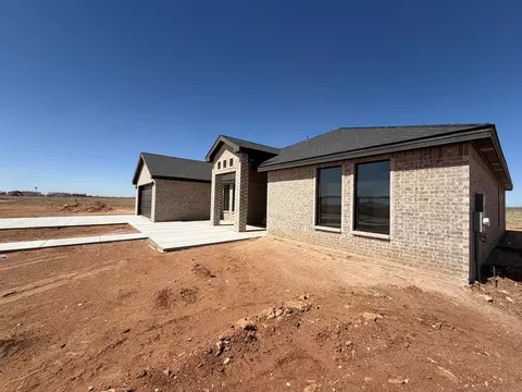 2223 Longhorn Dr, Stanton, TX 79782