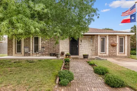 5009 Locust Ave, Odessa, TX 79762