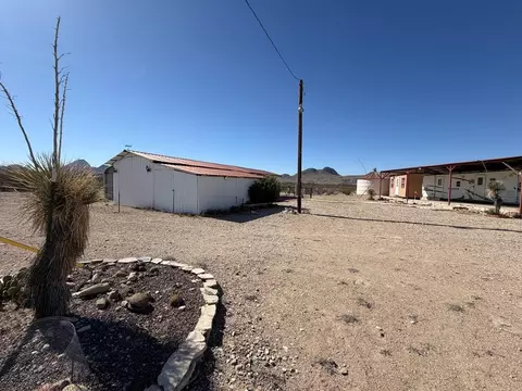 810 Abandon Ave, Terlingua, TX 79852