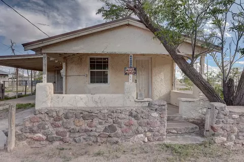 411 W Dallas St, Marfa, TX 79843