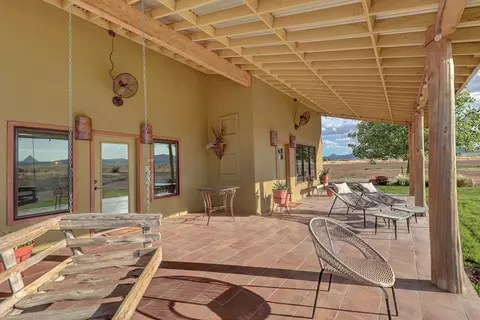 237 Sendero Horse Thief, Alpine, TX 79830