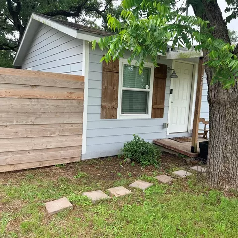 Exterior - 394 E Rocket Rd, Lorena, TX 76655 photo 4 of 5