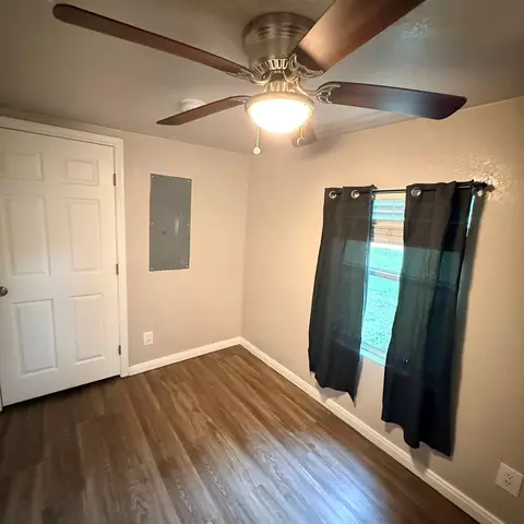 Bedroom - 394 E Rocket Rd, Lorena, TX 76655 photo 5 of 7