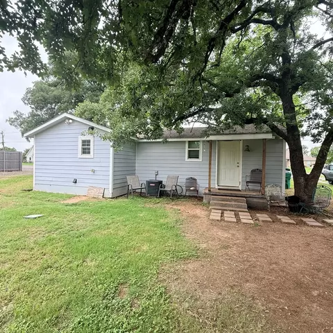 Exterior - 394 E Rocket Rd, Lorena, TX 76655 photo 3 of 5