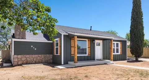 810 NE 6th St, Andrews, TX 79714