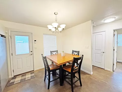 Dining - 606 E Brown St, Alpine, TX 79830 photo 1 of 1