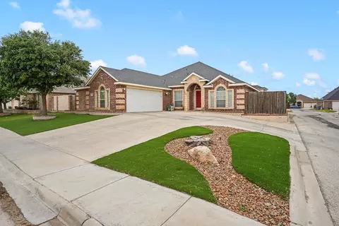 6921 Stonehenge Rd, Odessa, TX 79765