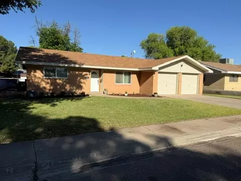 1105 S Kenneth Ave, Monahans, TX 79756