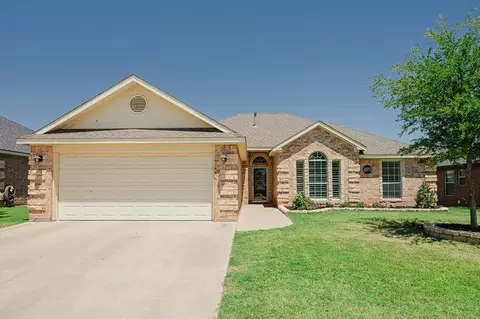 6911 Stonehenge Rd, Odessa, TX 79765