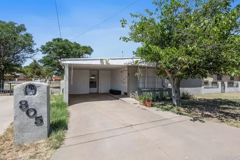 805 N 8th St, Alpine, TX 79830