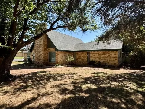 201 SW 22nd St, Seminole, TX 79360