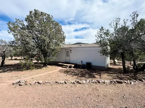 103 Crazy Horse Trl, Fort Davis, TX 79734