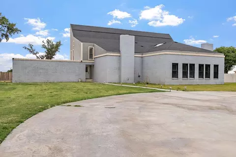 801 E County Rd 121, Midland, TX 79706